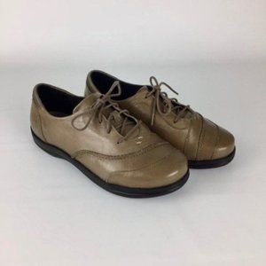 SAS Womens Extra Wide Taupe Leather Walking Shoes Lace Up Comfort size 7 XW